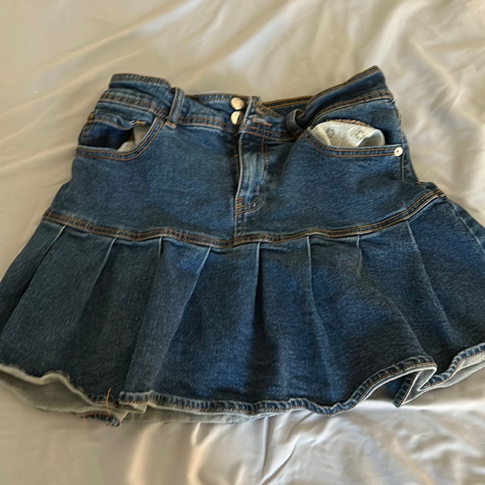 Y2K denim skirt